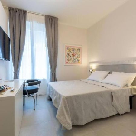 Stylish Four Bedrooms Apartment - Florence Center ภายนอก รูปภาพ