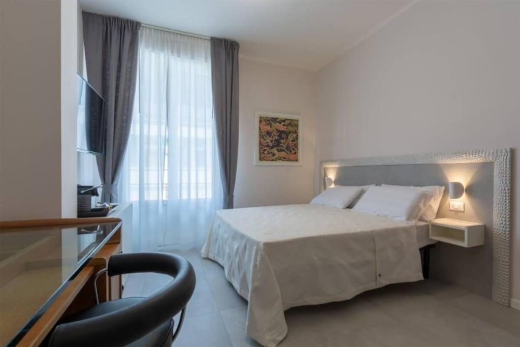 Stylish Four Bedrooms Apartment - Florence Center ภายนอก รูปภาพ